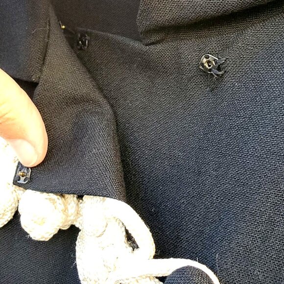 60s Black Dress Linen Wrap Soutache Ribbon Frog Buttons Union Label Size 8 - Picture 8 of 14